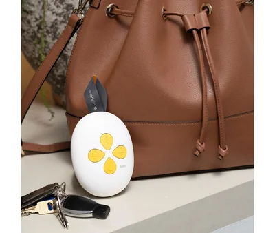 Medela Solo ultra-portable design fits easily in any bag or purse